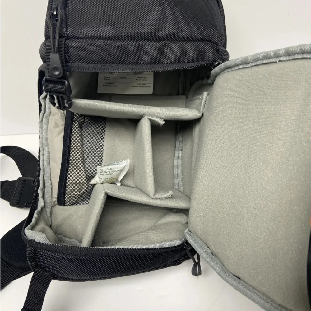 NEW Samsonite 46591-1062 Large Shoulder/ Crossbody Camera Bag BLACK/GRAY